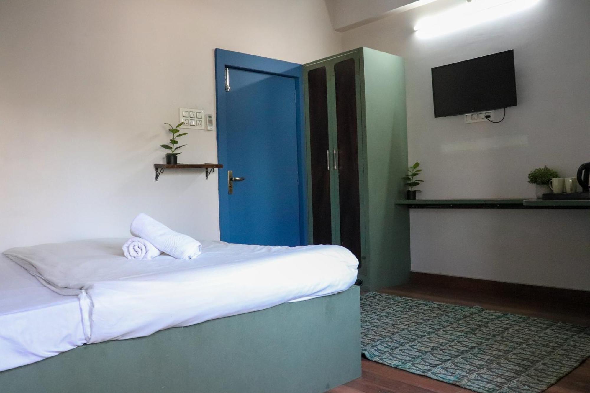 Blue Door Hotel บุนดิ ภายนอก รูปภาพ